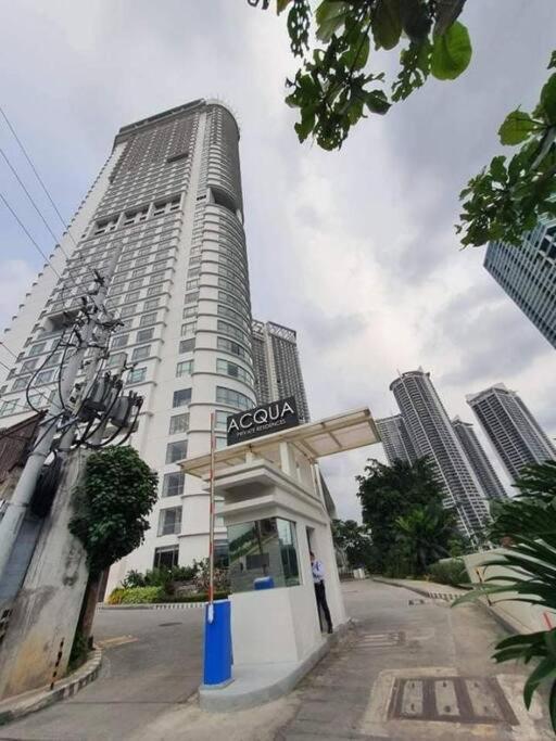 Aveline Suites Elite Rockwell View Acqua Private Residences Near Rockwell Makati มะนิลา ภายนอก รูปภาพ