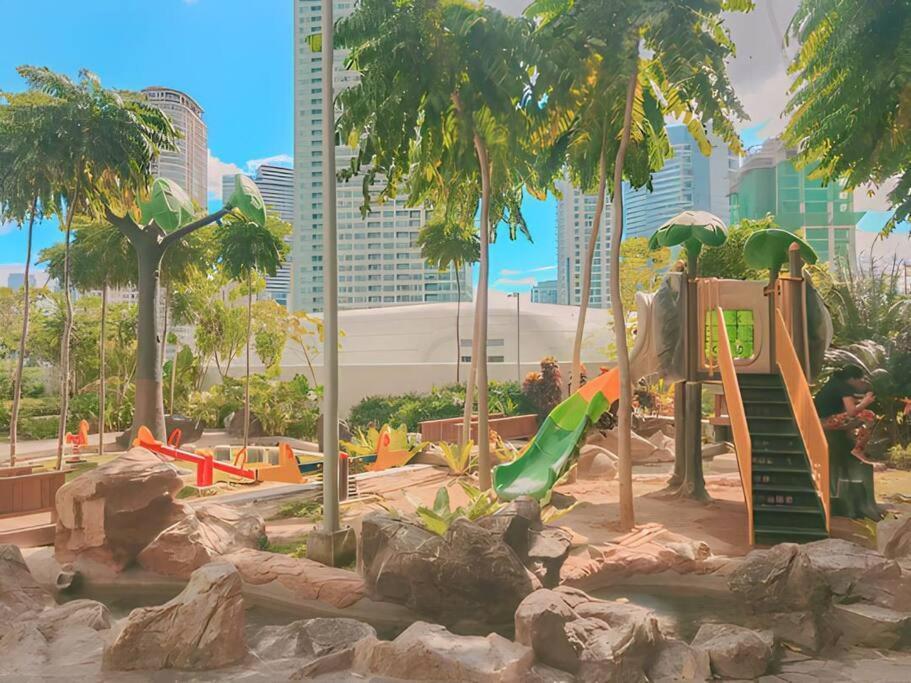 Aveline Suites Elite Rockwell View Acqua Private Residences Near Rockwell Makati มะนิลา ภายนอก รูปภาพ